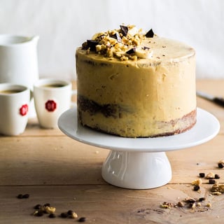 caramel banana cake